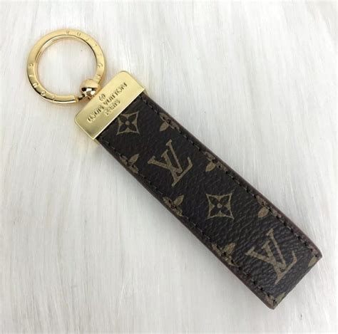 louis vuitton key holder dupe